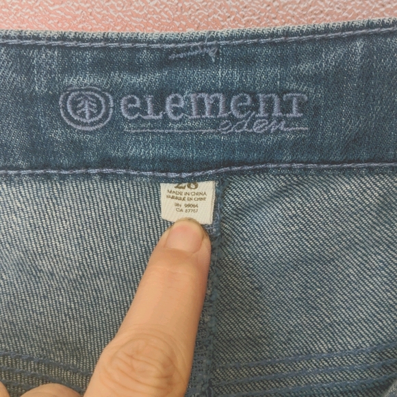 3/$50! Element denim jeans size 28 - Picture 3 of 3